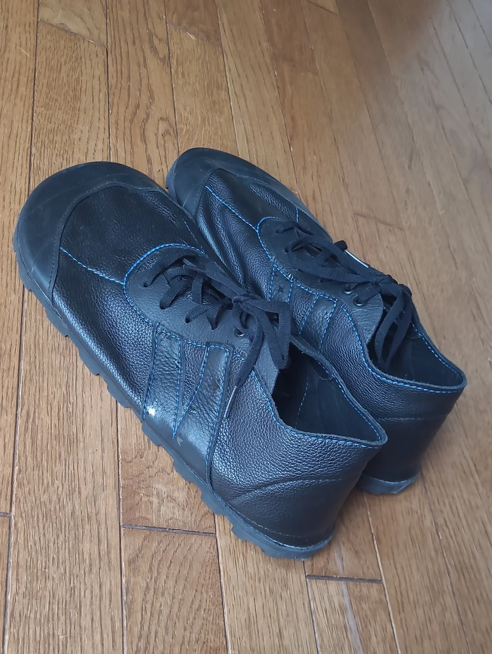 Adult PRIMAL RunAmoc Super Grip Vibram Rubber Sole Shoes 11 Wide